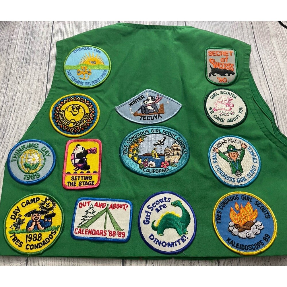 Vintage Vtg Girl Scout GS Green Junior Uniform Vest, Shirt, & Skirt - Picture 6 of 9